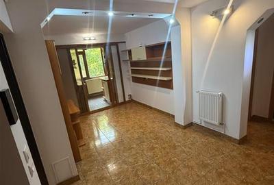 Apartament cu 2 camere decomandat, mobilat în Nicolina