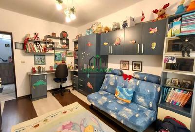 Apartament cu 3 camere decomandat în Ostroveni