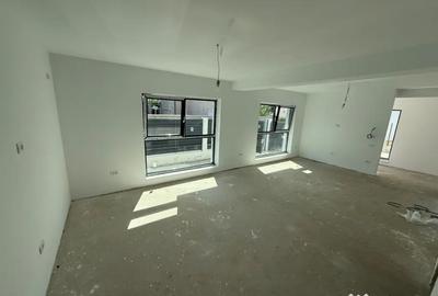 Casă cu 5 camere în Valu lui Traian