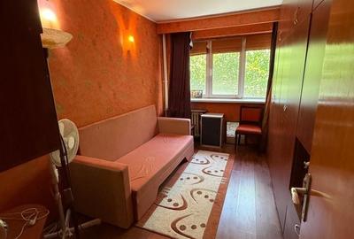 Apartament cu 3 camere semidecomandat în Berceni - 6