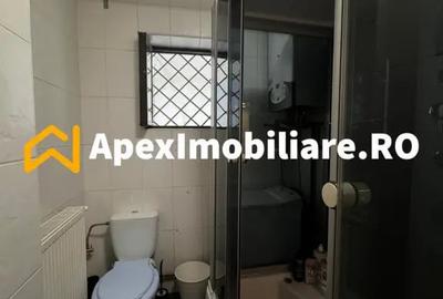Garsonieră semidecomandată în Universitate
