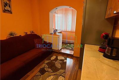 Apartament cu 3 camere decomandat în Sărari - 6