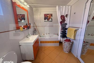Casă cu 5 camere cu Teren 3837 Mp în Dărmănești - 9