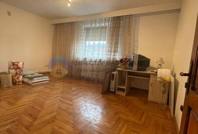 Casă individuală cu 6 camere cu Canalizare în Alexandru cel Bun - 2