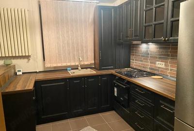 Apartament cu 2 camere decomandat în Medicină