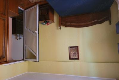 Apartament cu 2 camere semidecomandat în Berceni