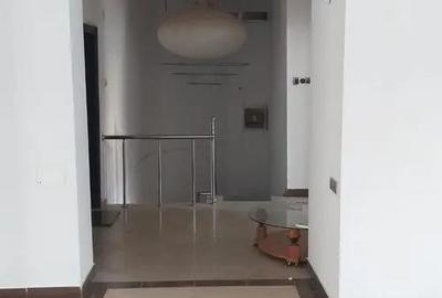 Spațiu comercial, de 570 mp, în Gara de Nord - 1