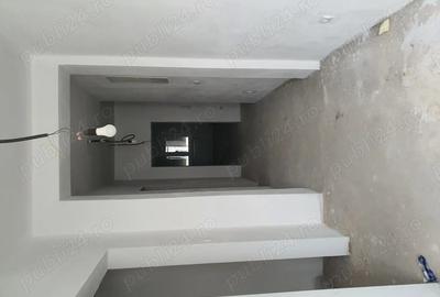 Spațiu comercial, de 400 mp, în Central