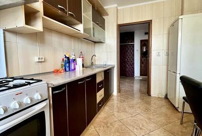 Apartament cu 4 camere, mobilat în Tei - 7