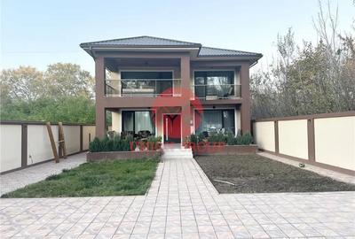 Casă cu 10 camere cu Teren 500 Mp în Mamaia - 6