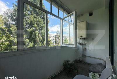 Apartament cu 4 camere semidecomandat în Central - 1