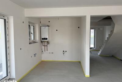 Casă cu 4 camere cu Teren 600 Mp în Țiglari