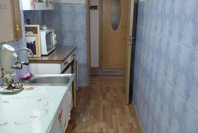Apartament cu 2 camere decomandat în Micro 19
