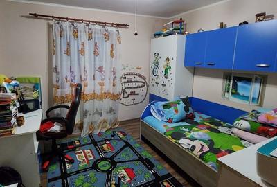Apartament cu 3 camere decomandat în Ostroveni - 3