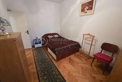 Apartament cu 2 camere decomandat în Baza 3 - 6