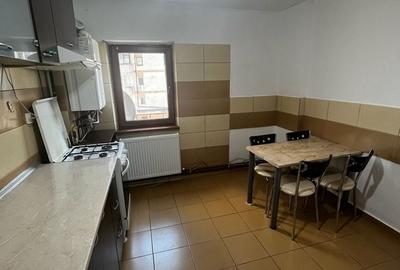 Apartament cu 2 camere decomandat în Central - 4