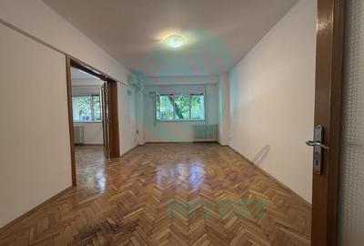 Apartament cu 4 camere decomandat în Decebal