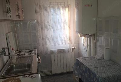 Apartament cu 2 camere semidecomandat în Micro 19