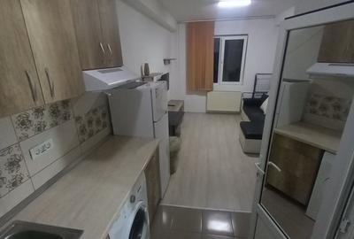 Garsonieră semidecomandată în UTA - 3