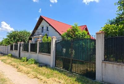 Casă individuală cu 4 camere cu Teren 316 Mp în Albești - 1