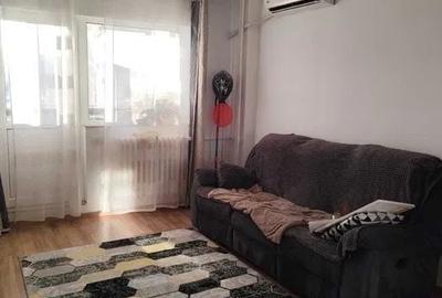 Apartament cu 4 camere decomandat, mobilat în Rahova