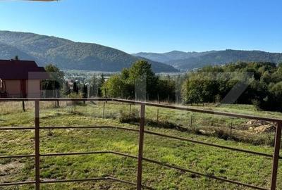 Casă cu 2 camere cu Teren 3000 Mp în Central - 2