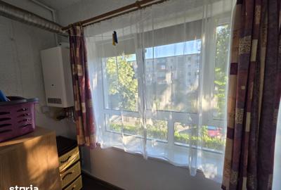 Apartament cu 2 camere decomandat în Gojdu - 4
