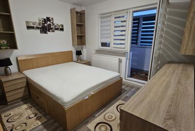 Apartament cu 3 camere decomandat în Exterior Vest - 1