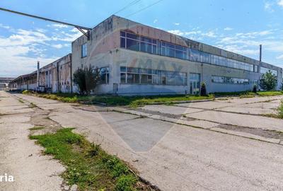 Spațiu comercial, de 9,347 mp, în Central - 7