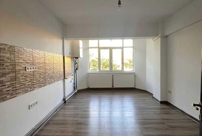 Apartament cu 2 camere decomandat în Central - 1