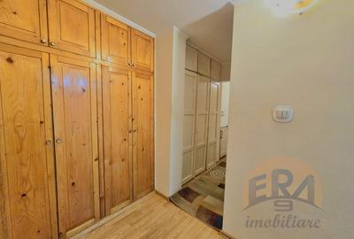 Apartament cu 3 camere decomandat, mobilat în Nufărul