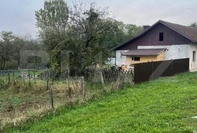 Casă cu 3 camere cu Teren 1700 Mp în Central - 3