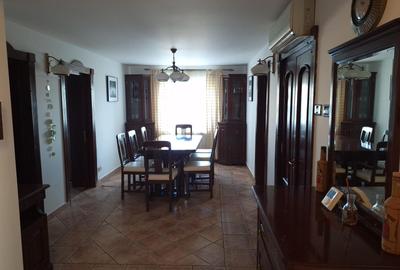 Apartament cu 4 camere, mobilat în Târgu Cucu - 1
