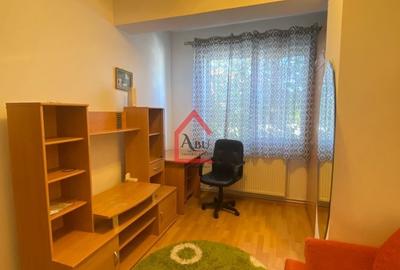 Garsonieră decomandată, mobilată în Podul de Piatră - 2