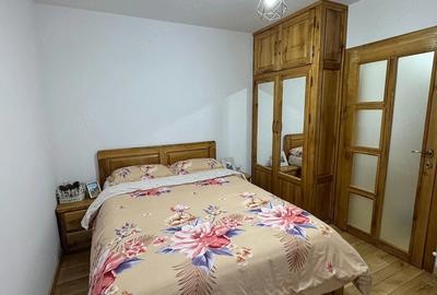 Apartament cu 3 camere decomandat în Craiovei - 2