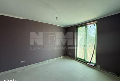 Casă cu 6 camere decomandat cu Teren 500 Mp în Central