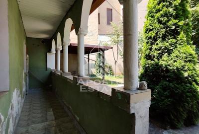 Casă individuală cu 4 camere cu Canalizare în Central - 17