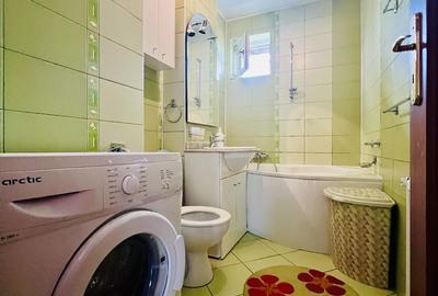 Apartament cu 3 camere în Vasile Aaron