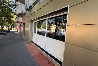 Spațiu comercial, de 44 mp, în Central - 3