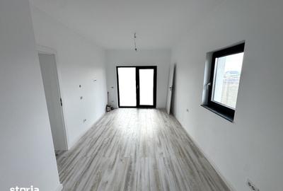 Casă cu 4 camere cu Teren 370 Mp în Miroslava