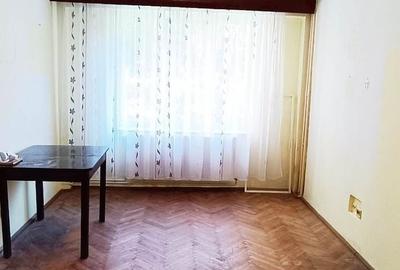 Apartament cu 2 camere decomandat în Astra