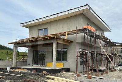 Casă individuală cu 4 camere cu Canalizare în Chinteni - 5