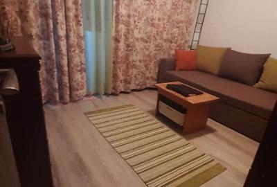 Apartament cu 3 camere decomandat în Central - 1