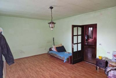 Casă cu 4 camere cu Teren 700 Mp în Colun - 1