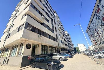 Apartament cu 3 camere decomandat, mobilat în Roșu