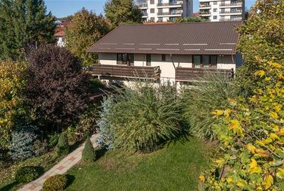 Casă individuală cu 8 camere cu Canalizare în Moara de Vânt - 3