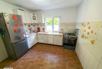 Casă cu 4 camere cu Teren 400 Mp în Păun - 5