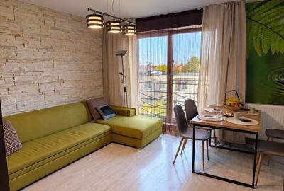 Apartament cu 4 camere decomandat, mobilat în Central