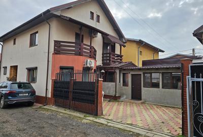Casă individuală cu 6 camere cu Canalizare în Chiajna