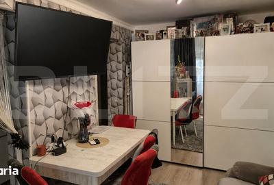 Apartament cu 3 camere decomandat în Podu Roș